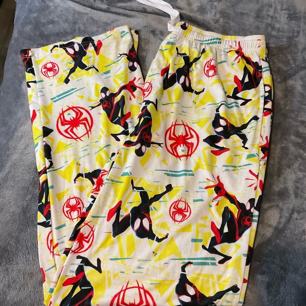 Sleepwear - Picture 2 of 3